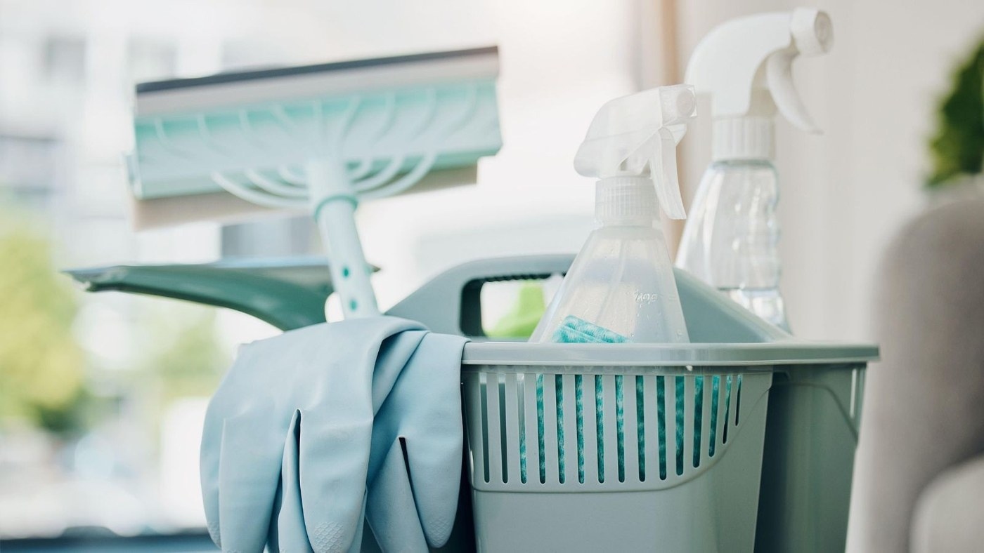 Organize a practical cleaning caddy: Stock a cleaning caddy from a reviewed collection