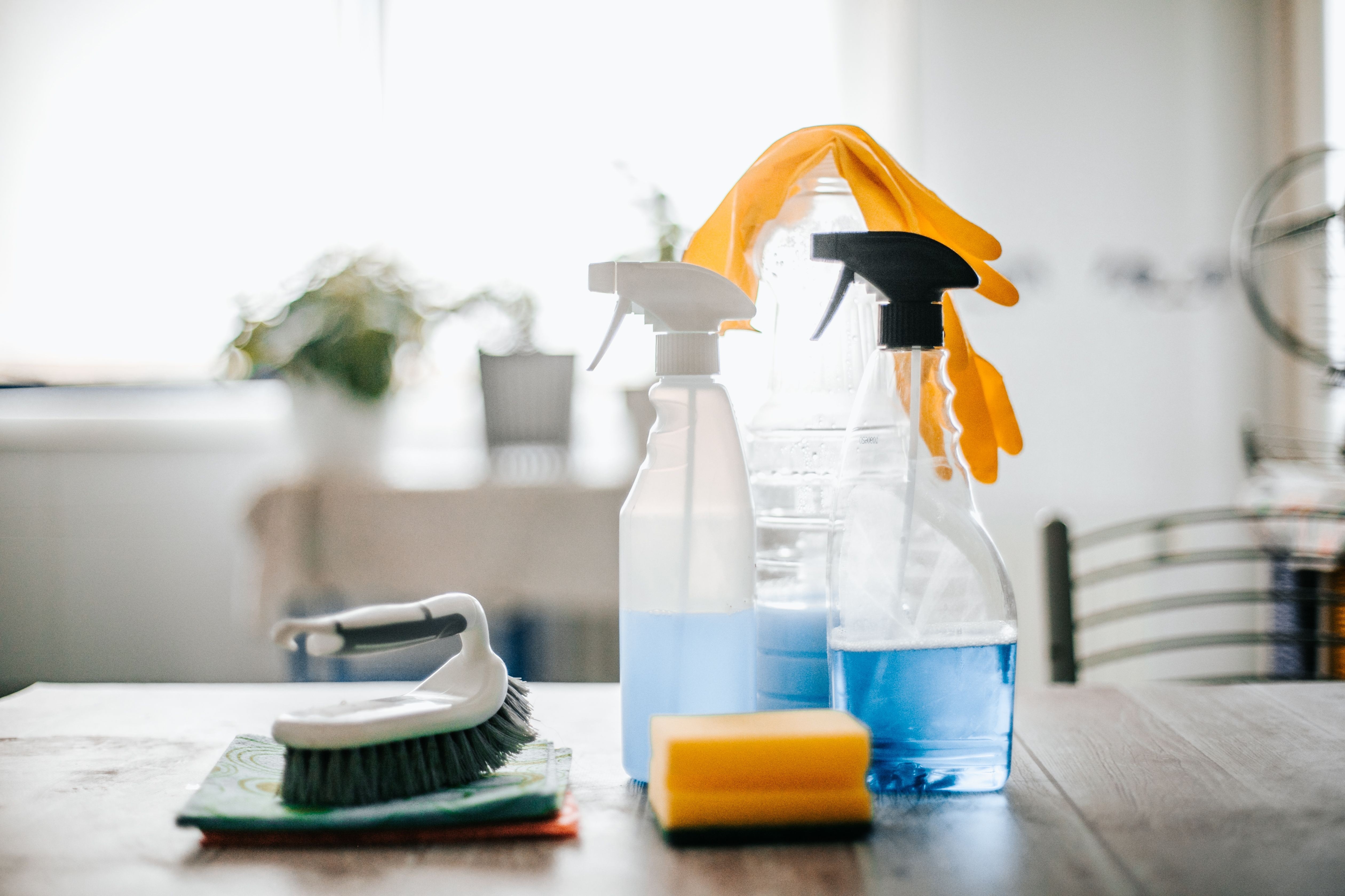 Keep incompatible cleaning products apart: Reject the product-overload cleaning trend