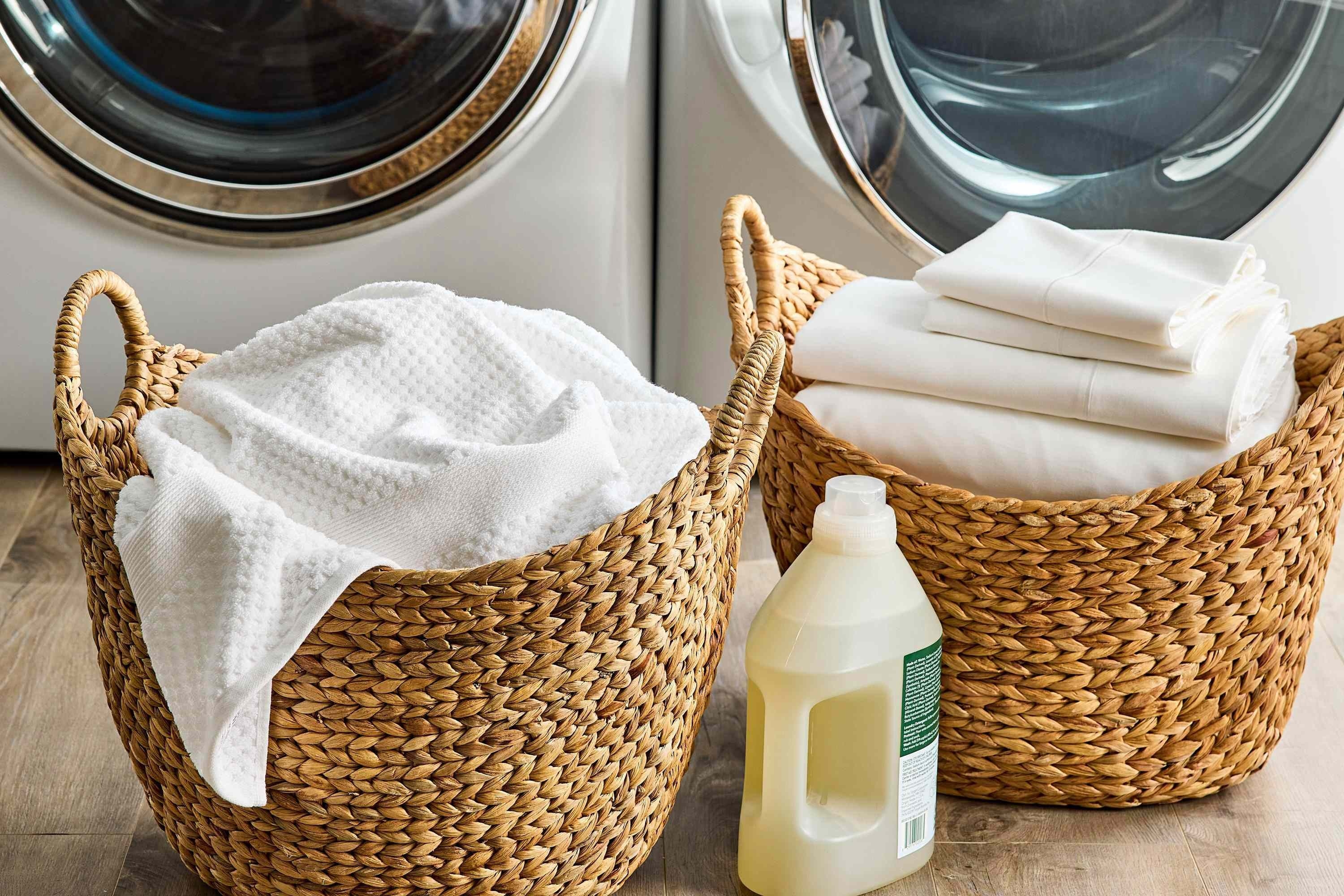 Wash household towels with suitable care: Reduce towel residue rather than adding more detergent