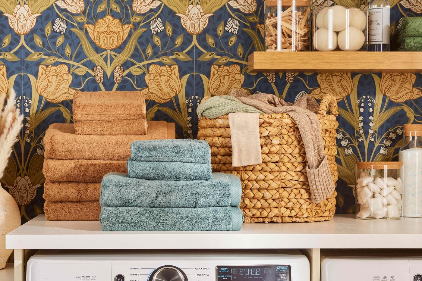Sort household linens into compatible loads: Decide when kitchen and bath towels belong together