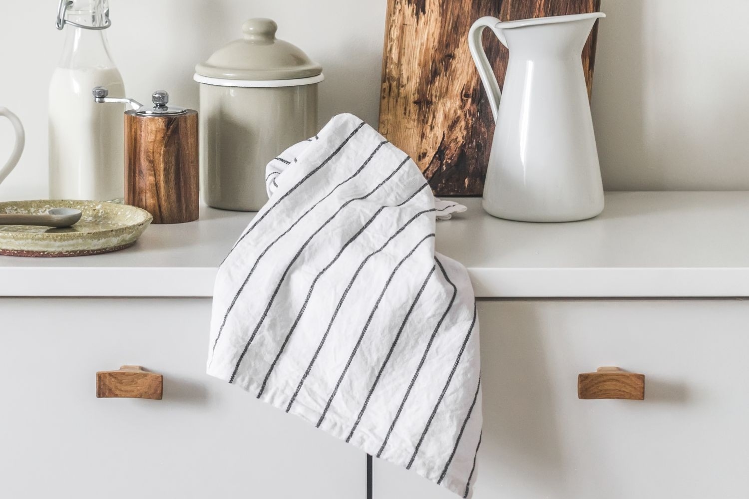Wash household towels with suitable care: Separate heavily soiled kitchen towels