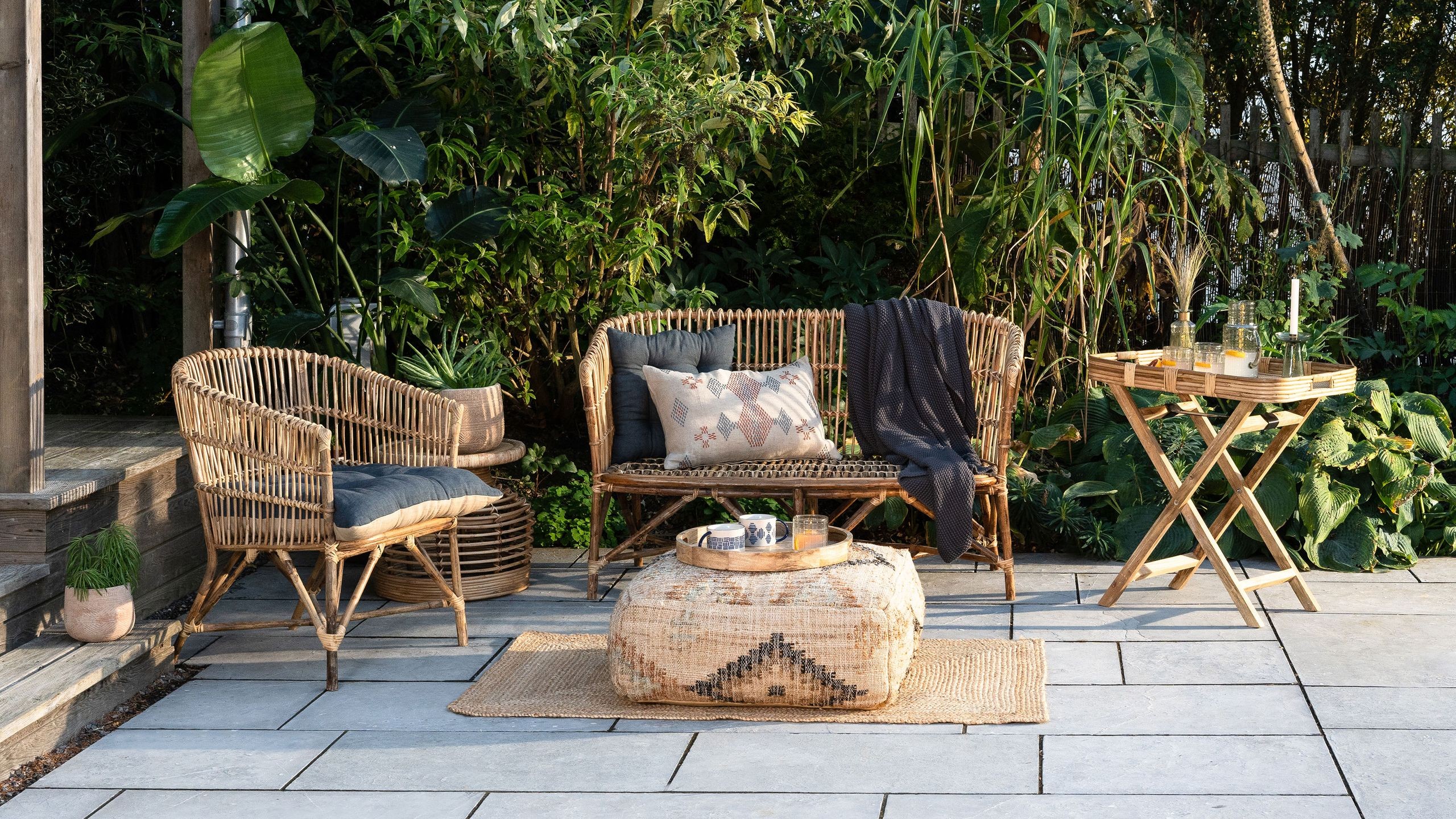 Match Garden Furniture Cleaning to the Material